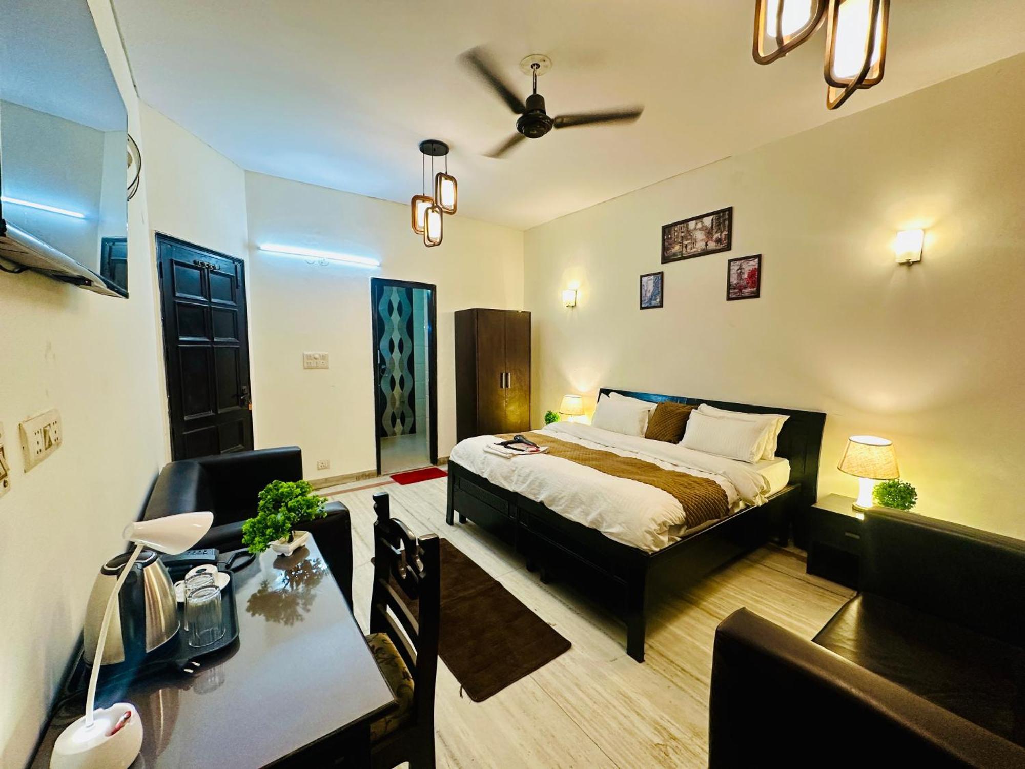 The White Scent-Near Noida Sector 18 Metro Hotel Exterior foto